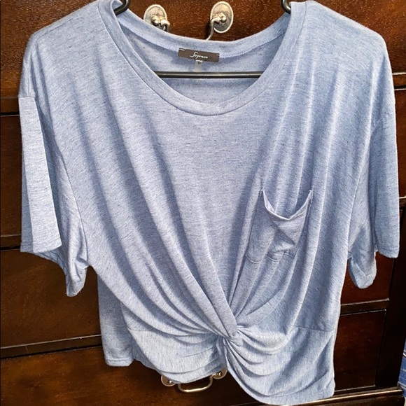 Dry Goods Tops - Worn once Super soft Soprano casual tee